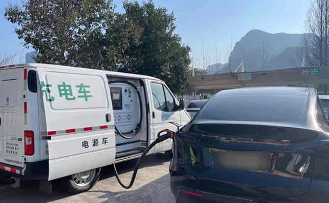 阳泉汽车搭电